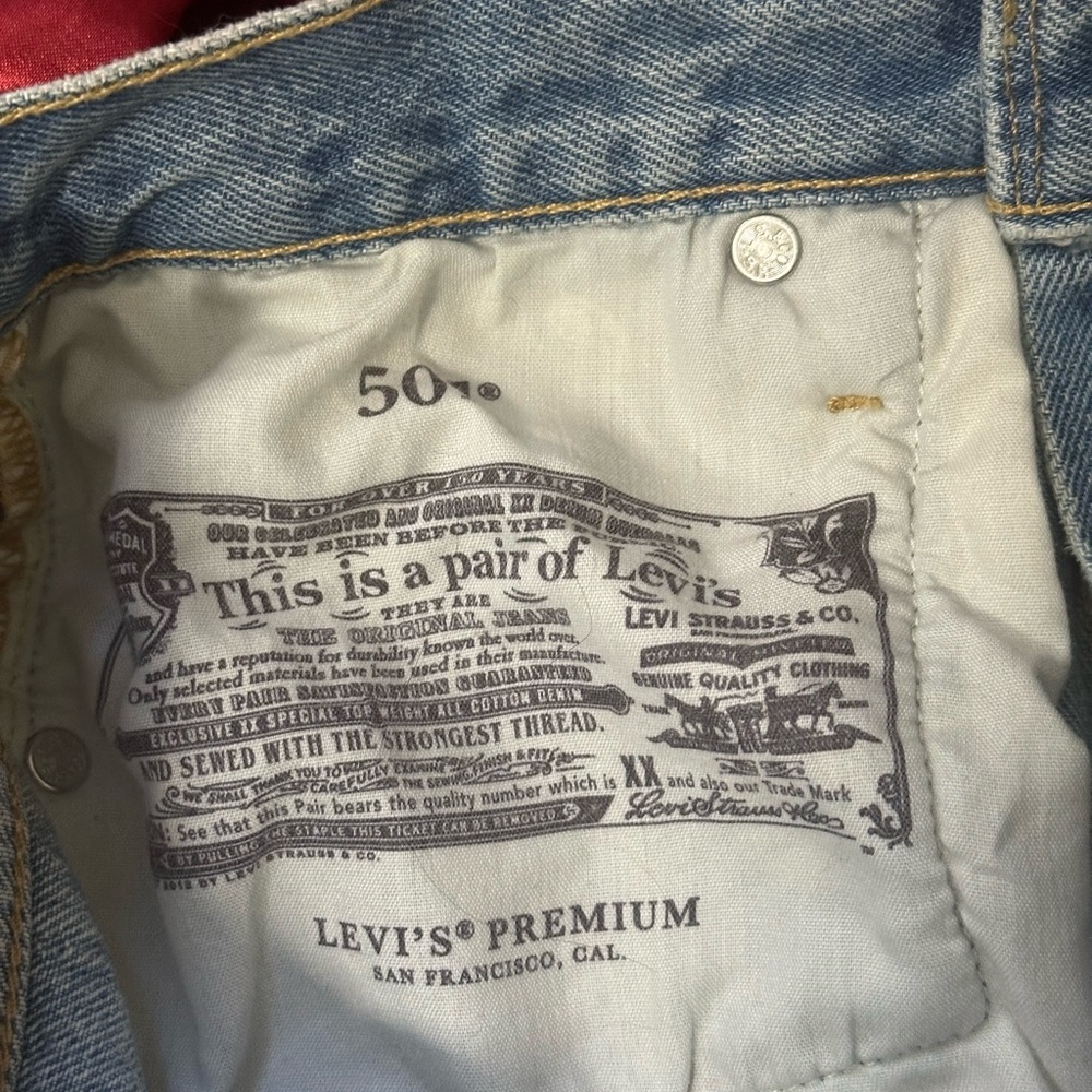 Levi’s Women’s 501 High Waisted Distressed Denim Shorts Medium Wash 28” waist - Picture 10 of 10